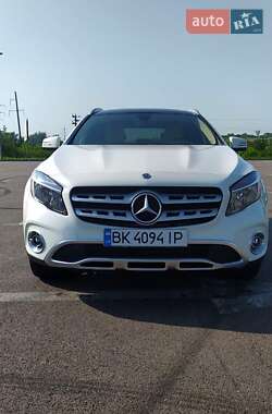 Ціни Mercedes-Benz GLA-Class Бензин