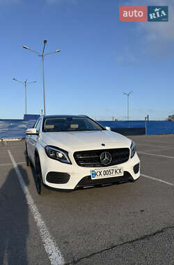 Ціни Mercedes-Benz GLA-Class Бензин