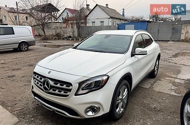 Цены Mercedes-Benz GLA-Class Бензин
