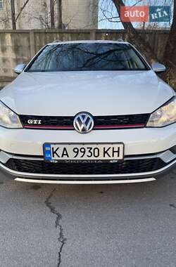 Цены Volkswagen Golf Alltrack Бензин