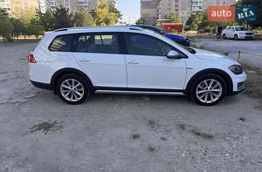 Цены Volkswagen Golf Alltrack Бензин