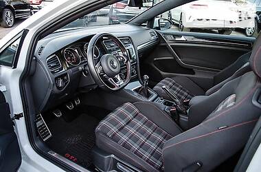 Цены Volkswagen Golf GTI Бензин