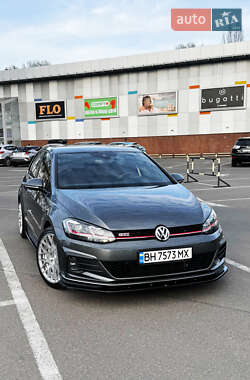 Цены Volkswagen Golf GTI Бензин