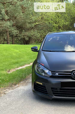 Ціни Volkswagen Golf R Бензин