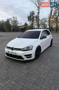 Ціни Volkswagen Golf R Бензин