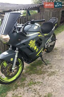 Цены Suzuki GSR 250 Бензин