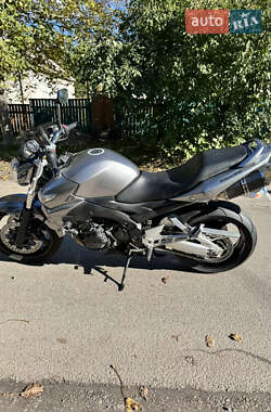 Ціни Suzuki GSR 600 Бензин