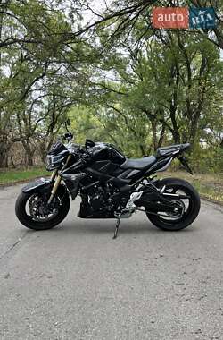 Цены Suzuki GSR 750 Бензин