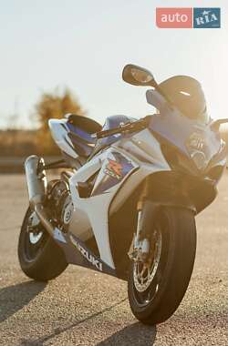 Цены Suzuki GSX-R 1000 Бензин