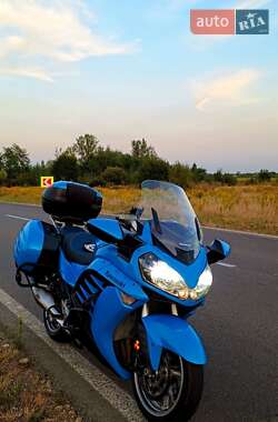 Цены Kawasaki GTR 1400 Бензин