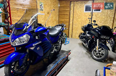 Цены Kawasaki GTR 1400 Бензин