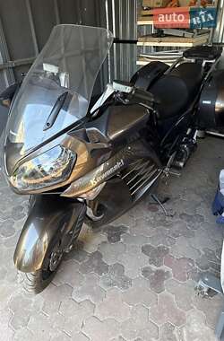 Ціни Kawasaki GTR 1400 Бензин