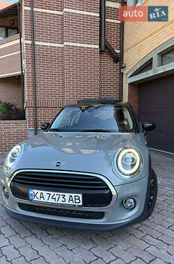 Ціни MINI Hatch Бензин