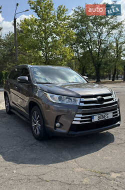 Ціни Toyota Highlander Бензин