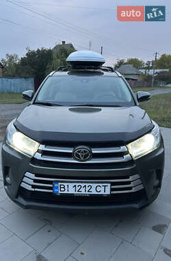 Ціни Toyota Highlander Бензин