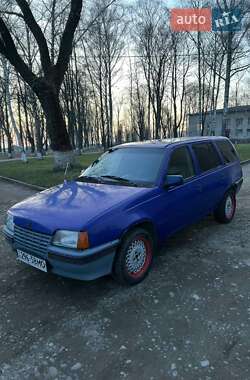 Ціни Opel Kadett Бензин