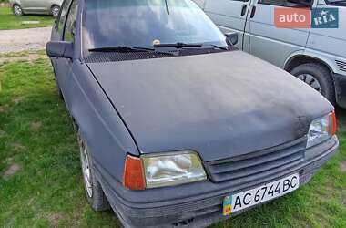Ціни Opel Kadett Бензин