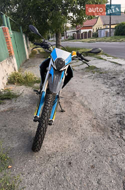 Ціни Lifan KPX 250 Бензин