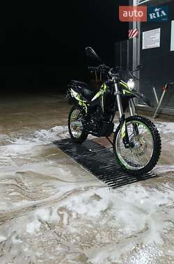 Ціни Lifan KPX 250 Бензин