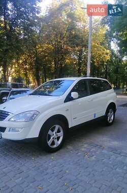 Ціни SsangYong Kyron Бензин