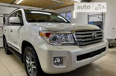 Ціни Toyota Land Cruiser Бензин