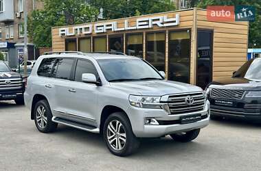 Цены Toyota Land Cruiser Бензин