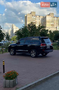 Цены Toyota Land Cruiser Бензин