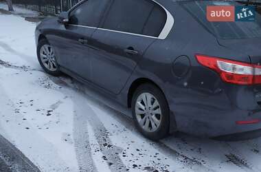 Цены Renault Latitude Бензин