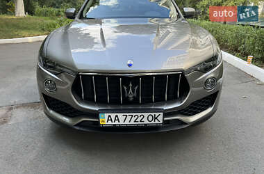 Цены Maserati Levante Бензин