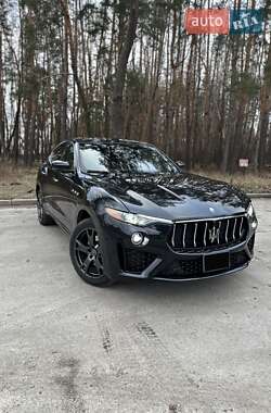 Цены Maserati Levante Бензин