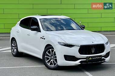 Цены Maserati Levante Бензин