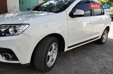 Цены Renault Logan Бензин