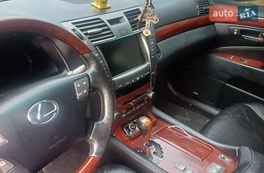 Ціни Lexus LS Бензин