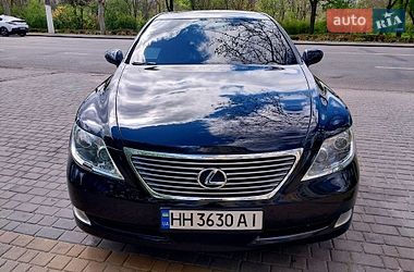Ціни Lexus LS Бензин