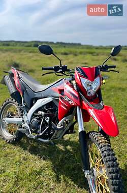 Ціни Loncin LX 250GY-3 Бензин