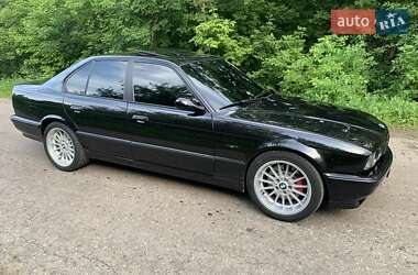 Ціни BMW M5 Бензин