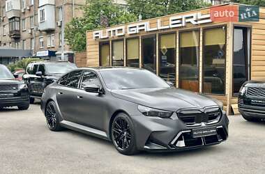 Ціни BMW M5 Бензин