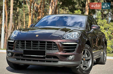 Ціни Porsche Macan Бензин