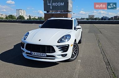 Ціни Porsche Macan Бензин