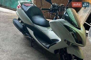 Ціни Yamaha Majesty 250 Бензин
