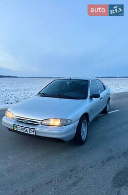 Ціни Ford Mondeo Бензин