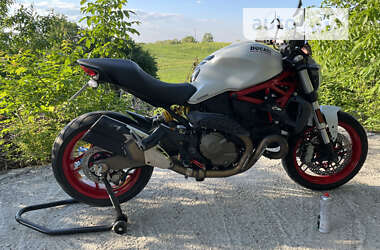 Ціни Ducati Monster Бензин