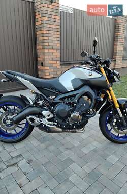 Цены Yamaha MT-09 SP Бензин