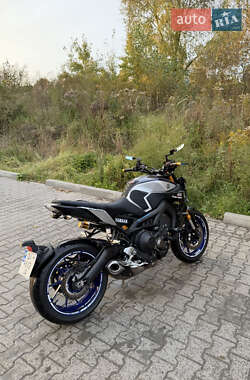 Цены Yamaha MT-09 SP Бензин