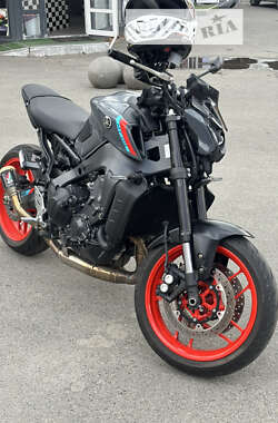 Ціни Yamaha MT-09 Бензин