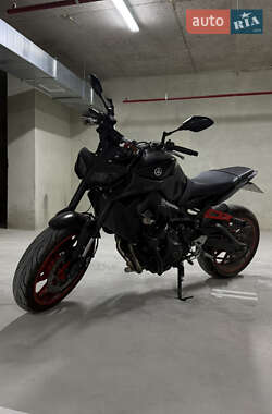 Ціни Yamaha MT-09 Бензин