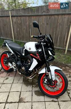 Ціни Yamaha MT-09 Бензин