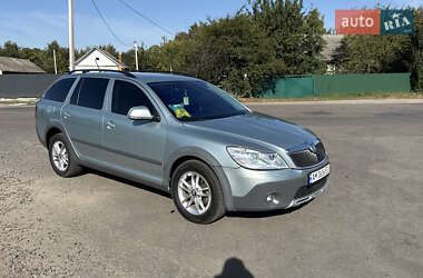 Цены Skoda Octavia Scout Бензин