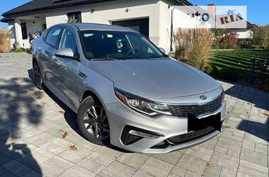 Ціни Kia Optima Бензин