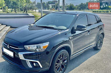Ціни Mitsubishi Outlander Sport Бензин